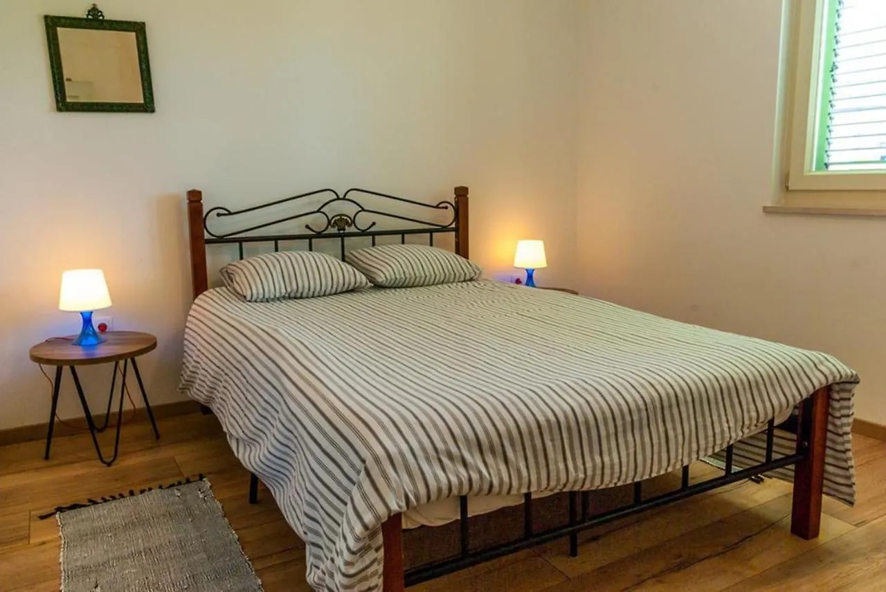 Villa Mediterranea - Apartments Medulin 0*,