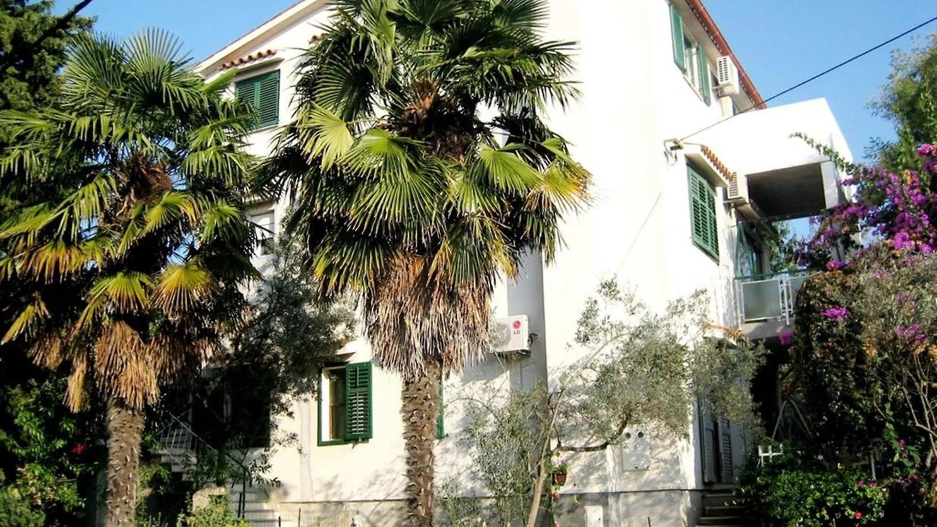 Villa Mediterranea - Apartments Medulin 0*,  Croatia